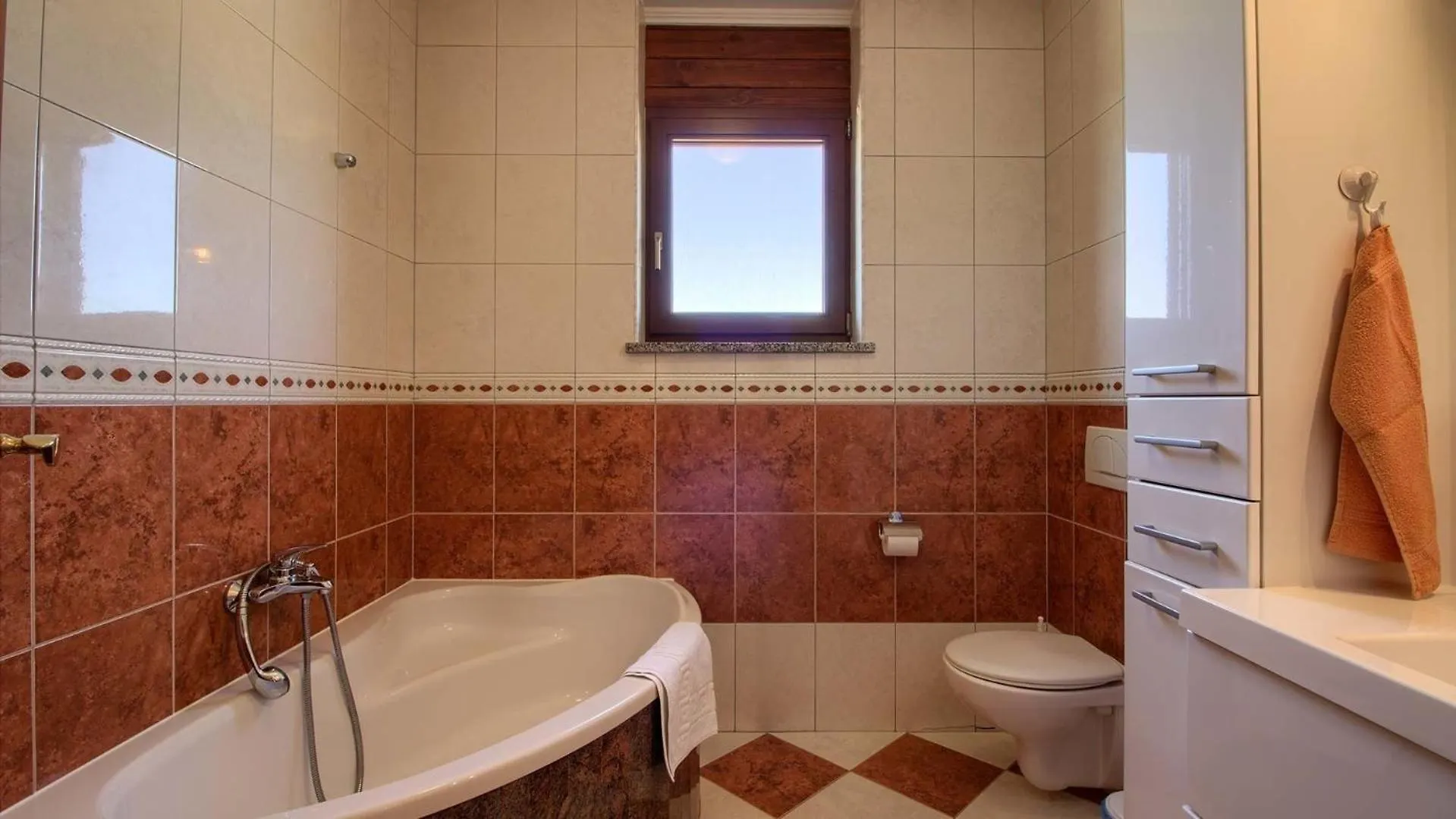 Holiday home Ferienhaus Mit Privatpool Fuer 6 Personen Ca 140 Qm In Liznjan, Istrien Suedkueste Von Istrien