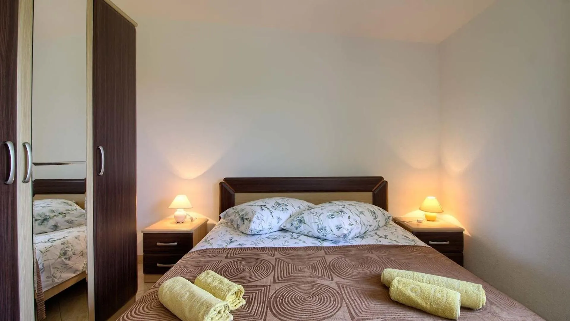 Ferienhaus Mit Privatpool Fuer 6 Personen Ca 140 Qm In Liznjan, Istrien Suedkueste Von Istrien Liznjan